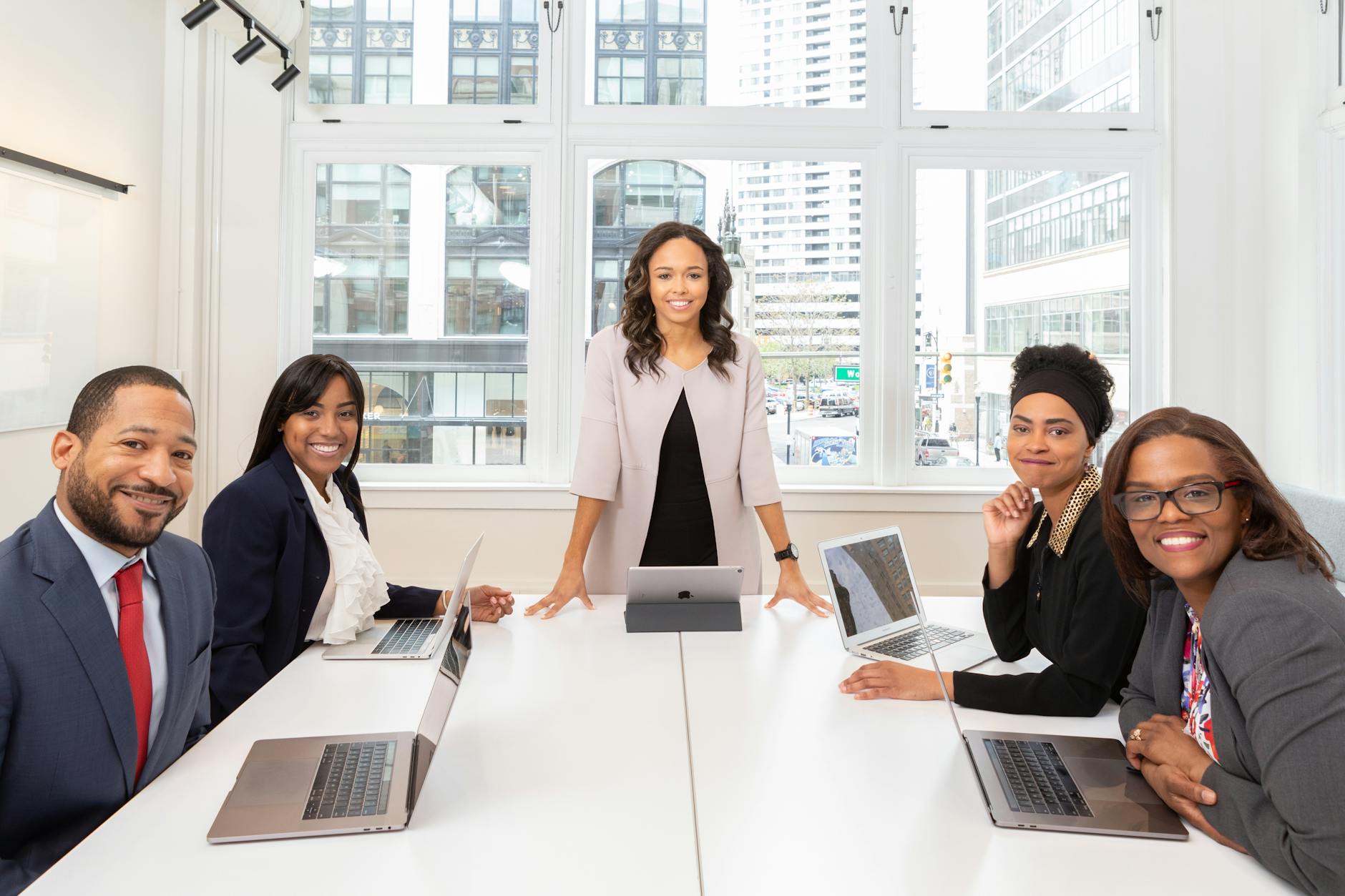  Diverse board members collaborating