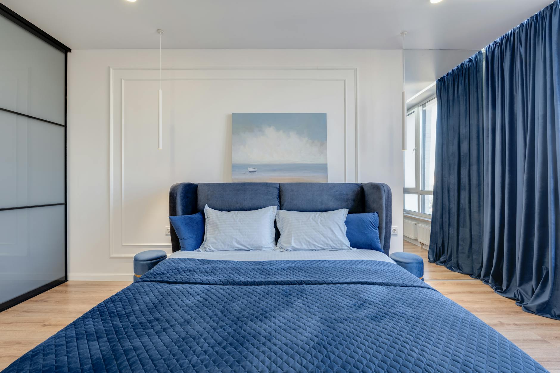Well-designed HMO bedroom with modern decor