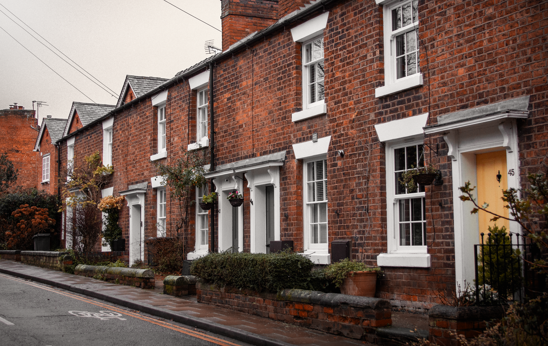 Small terraced house in Mansfield with potential HMO conversion